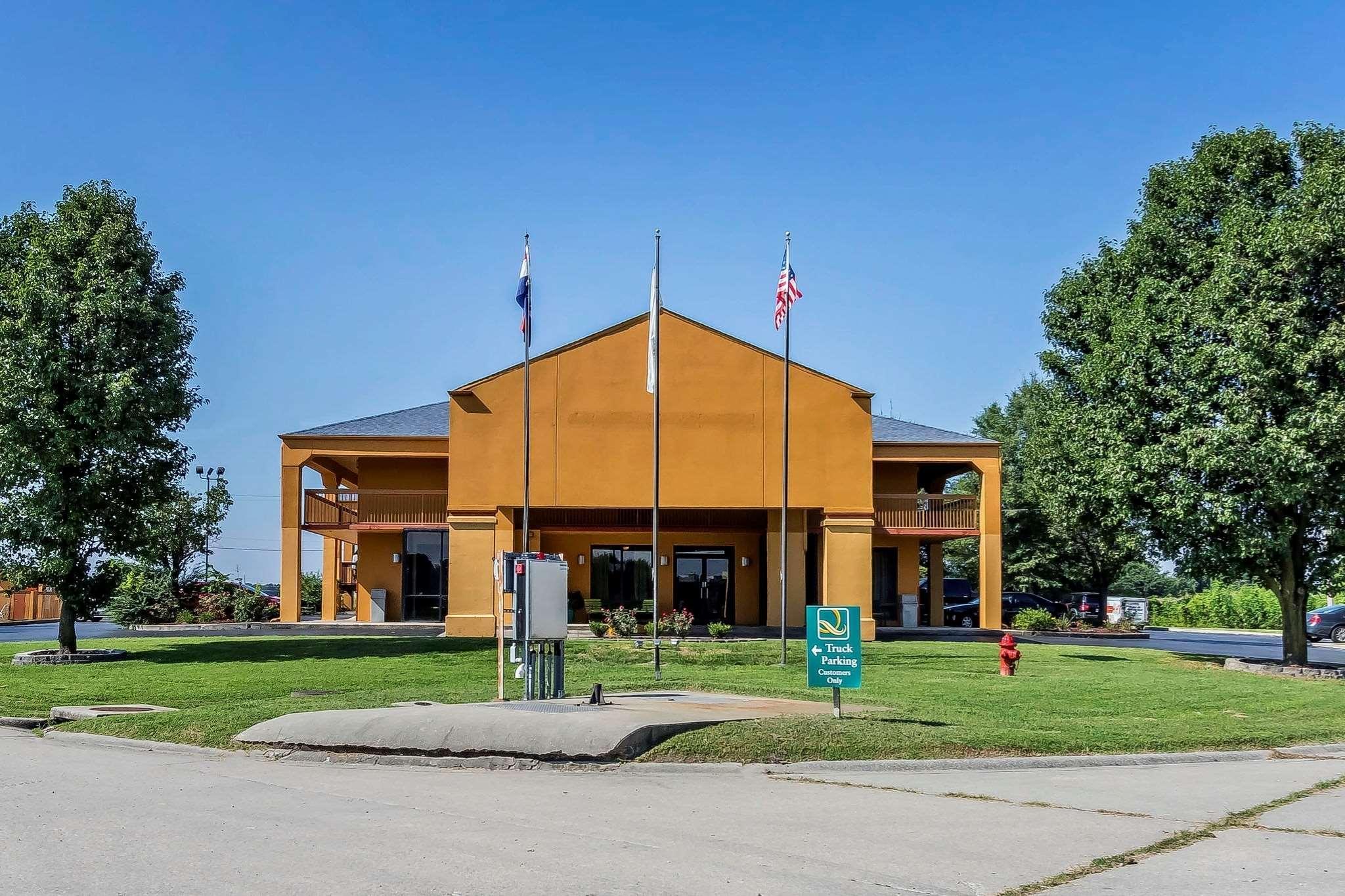 Quality Inn Charleston - Sikeston Екстер'єр фото