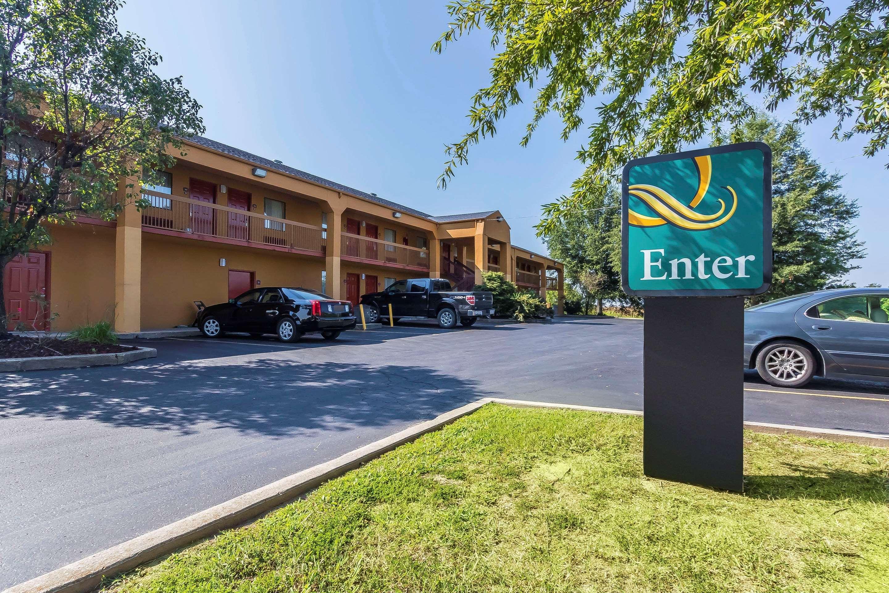 Quality Inn Charleston - Sikeston Екстер'єр фото