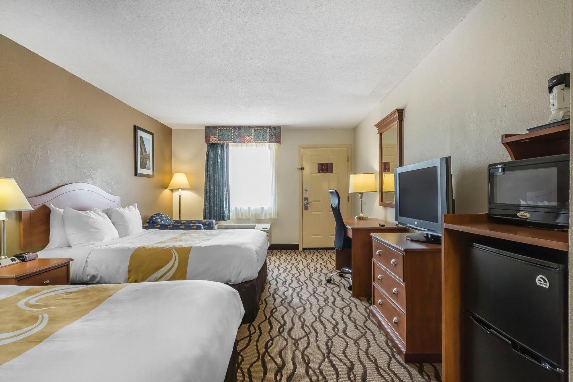 Quality Inn Charleston - Sikeston Екстер'єр фото