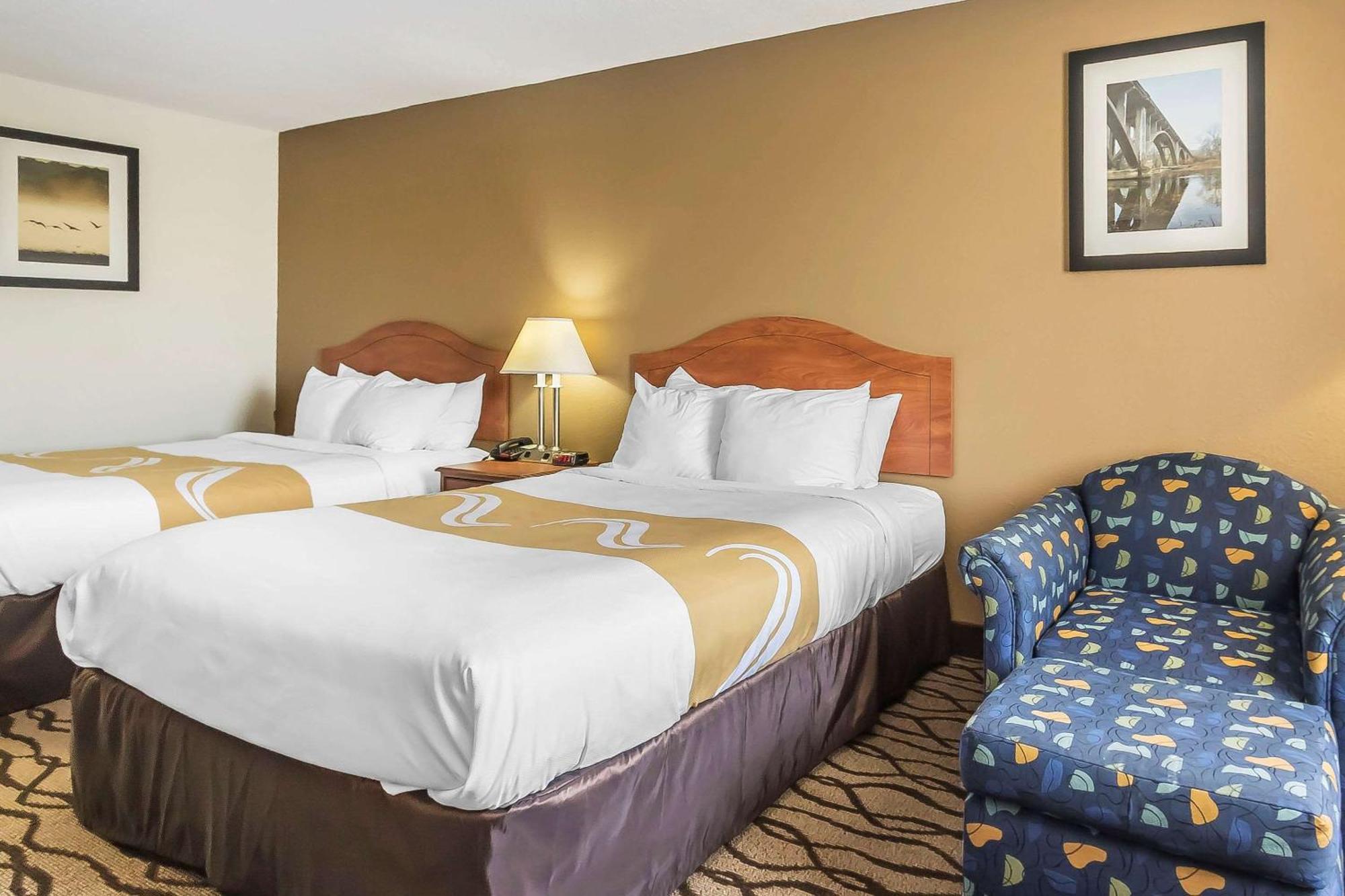 Quality Inn Charleston - Sikeston Екстер'єр фото