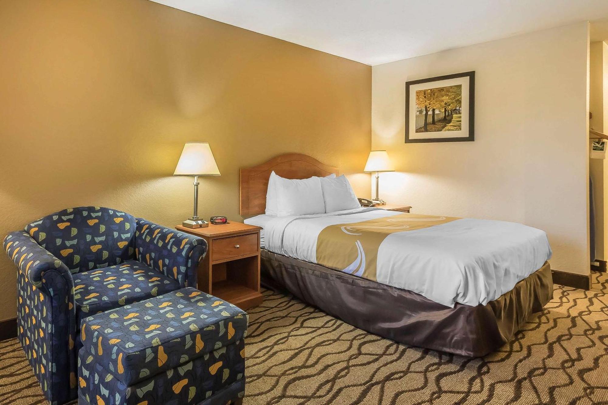 Quality Inn Charleston - Sikeston Екстер'єр фото