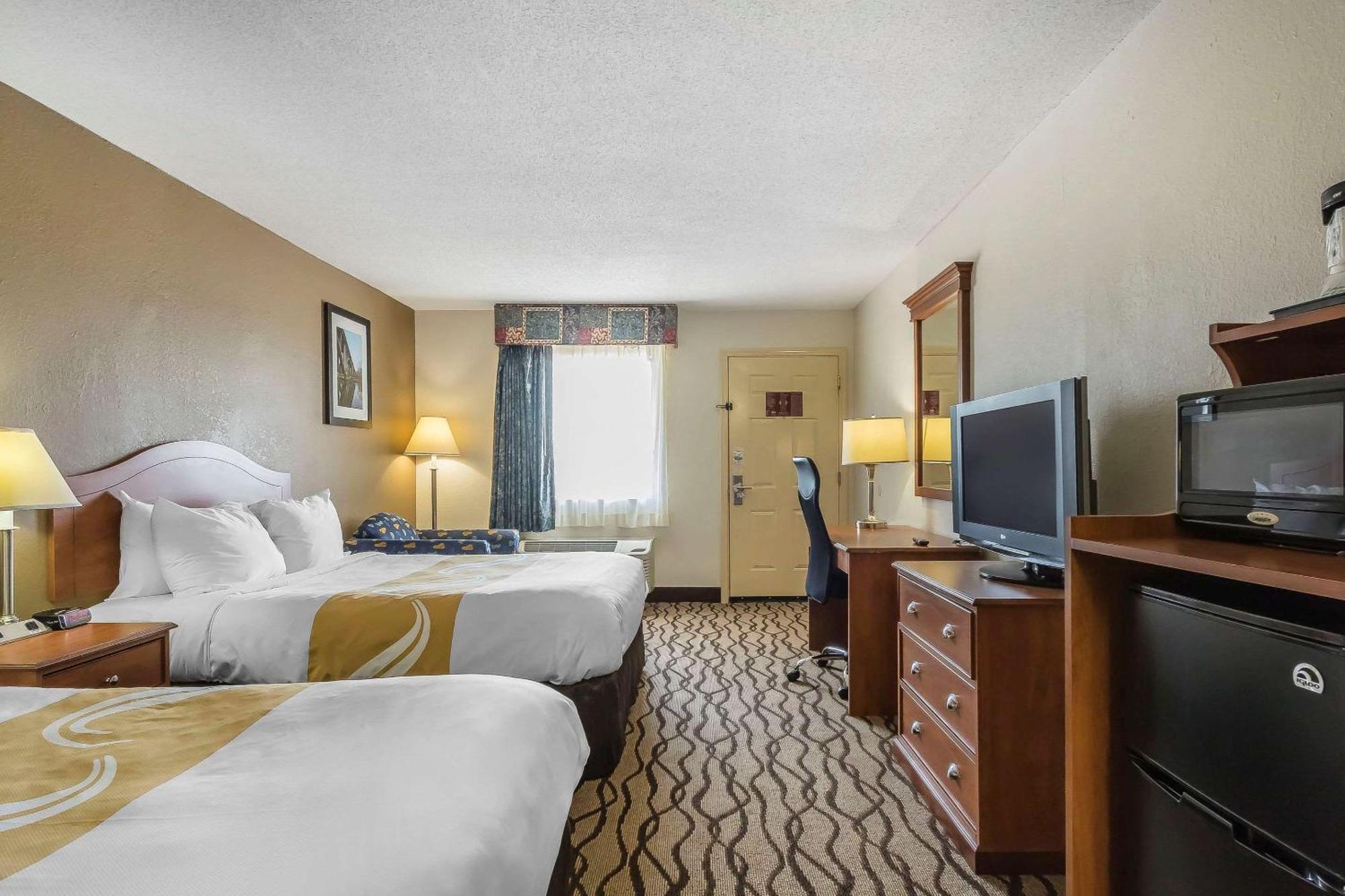 Quality Inn Charleston - Sikeston Екстер'єр фото
