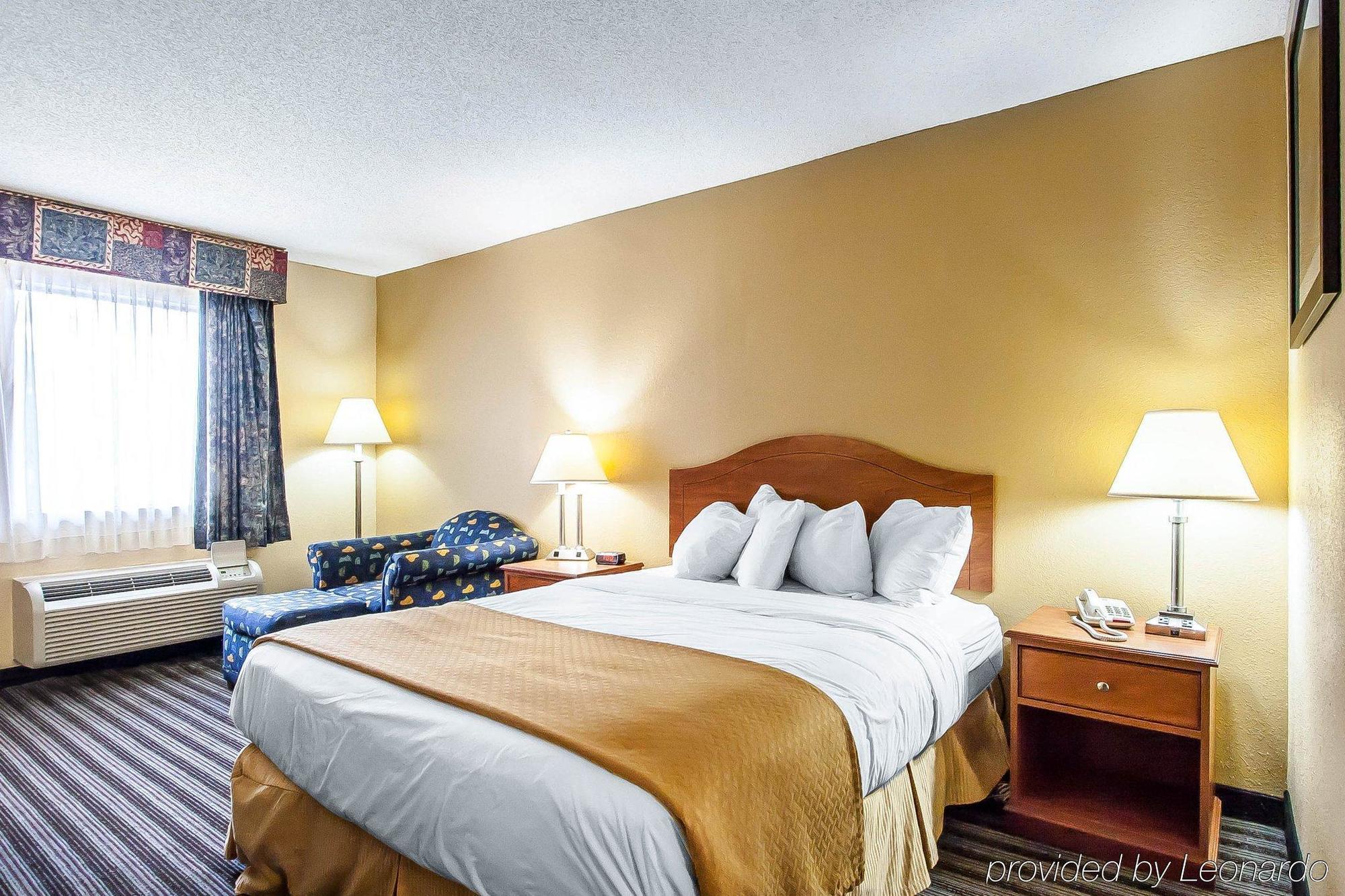 Quality Inn Charleston - Sikeston Екстер'єр фото